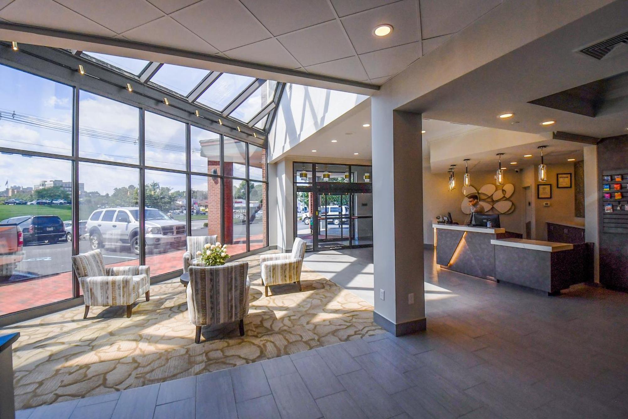 Euro-Suites Hotel Morgantown Exteriör bild