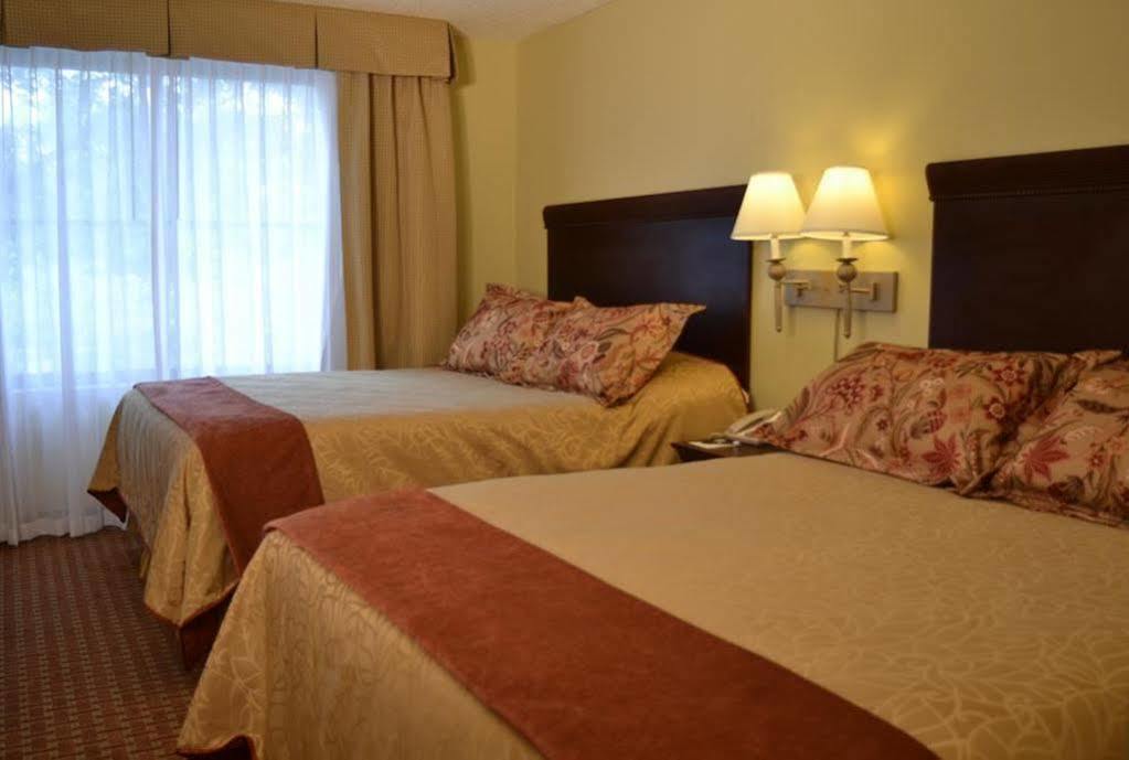 Euro-Suites Hotel Morgantown Exteriör bild